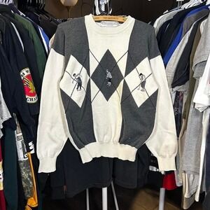 Cream and grey 90s embroidered grandpa core golf sweater with argyle pattern